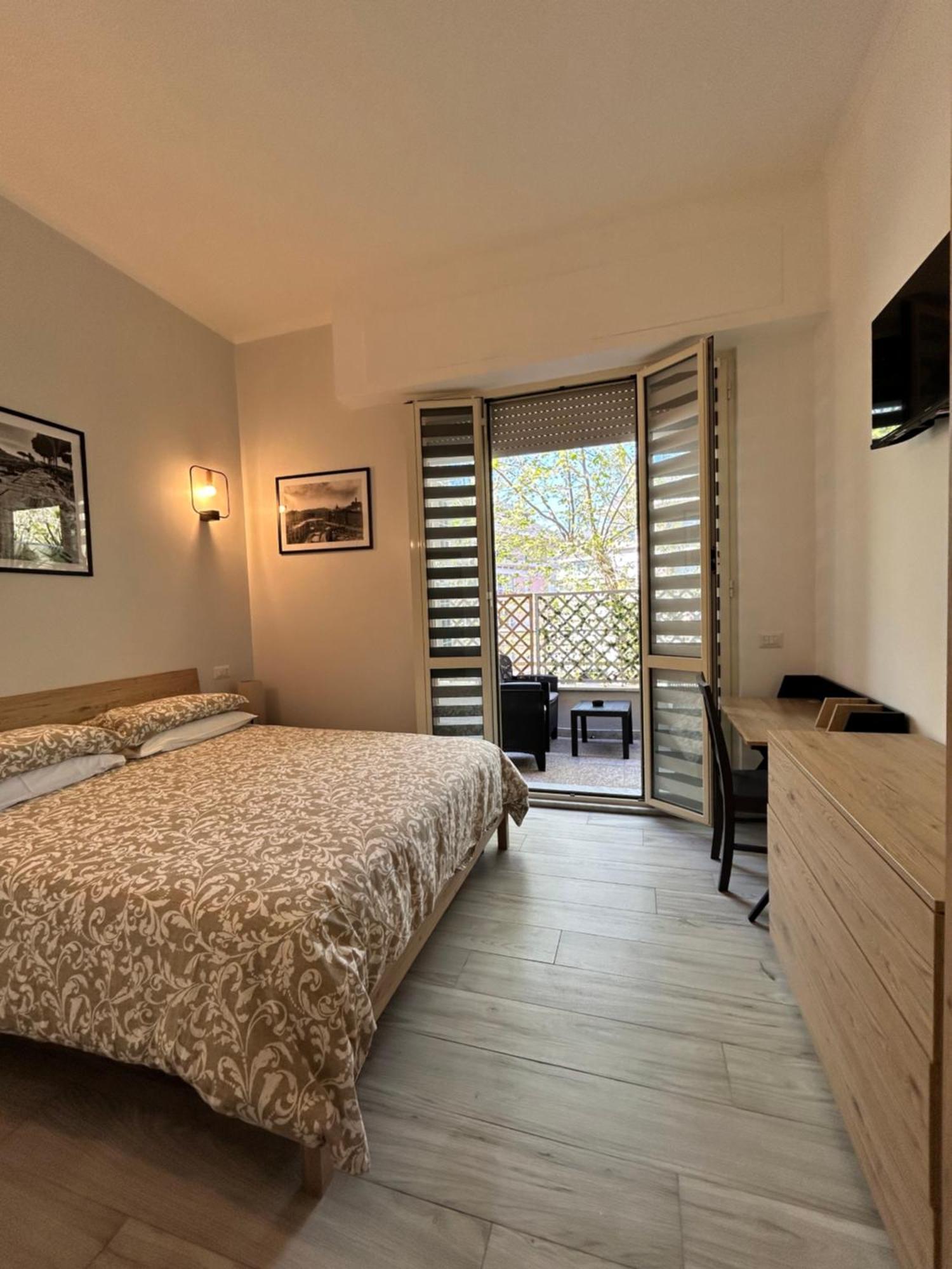 Vacanze Romane Lido di Ostia Exteriör bild